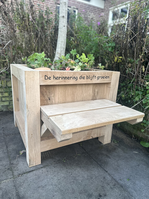 Bakmetbankje